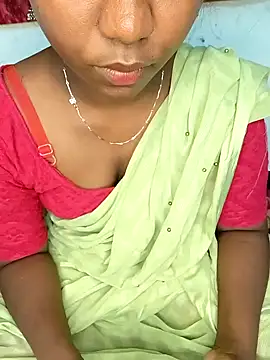 Snapshot of tamilachi4u chatting on 01/04/25, 02:25 tamilachi4u online show from 01/04/25, 02:25