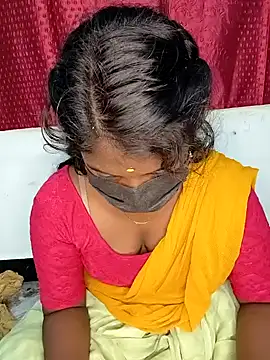 Snapshot of tamilachi4u chatting on 01/05/25, 05:41 tamilachi4u online show from 01/05/25, 05:41