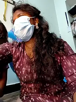 Snapshot of tamilachi4u chatting on 02/13/25, 06:16 tamilachi4u online show from 02/13/25, 06:16