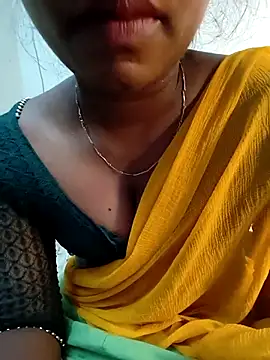 Snapshot of tamilachi4u chatting on 03/04/25, 07:11 tamilachi4u online show from 03/04/25, 07:11