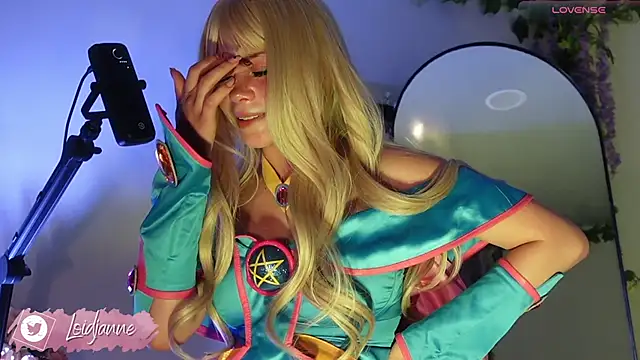 Snapshot of loIijanne chatting on 10/07/25, 03:47 loIijanne online show from 10/07/25, 03:47