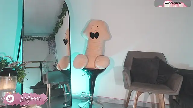 loIijanne online show from 03/31/26, 12:01