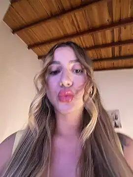 Sarapalmer1 online show from 07/01/26, 01:51