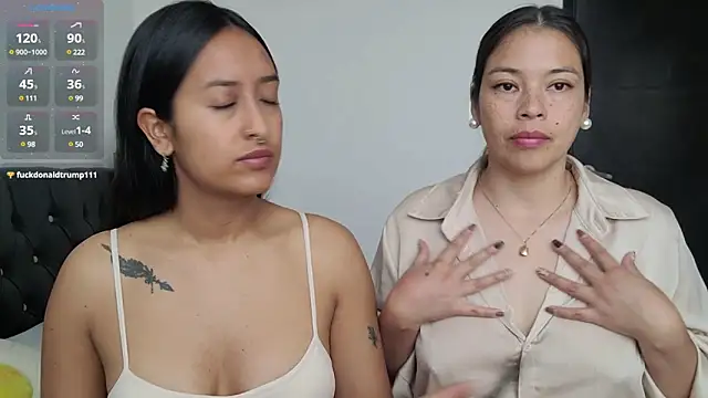 Snapshot of 2SummerLove1 chatting on 12/09/24, 03:22 2SummerLove1 online show from 12/09/24, 03:22