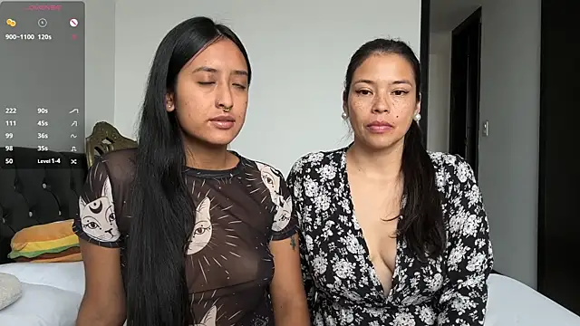 Snapshot of 2SummerLove1 chatting on 02/28/25, 07:25 2SummerLove1 online show from 02/28/25, 07:25