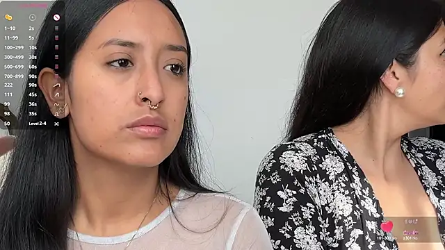 Snapshot of 2SummerLove1 chatting on 03/08/25, 08:35 2SummerLove1 online show from 03/08/25, 08:35