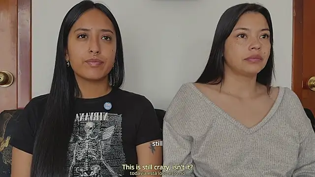 Snapshot of 2SummerLove1 chatting on 11/12/25, 03:34 2SummerLove1 online show from 11/12/25, 03:34