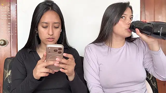 2SummerLove1 online show from 02/12/26, 07:53