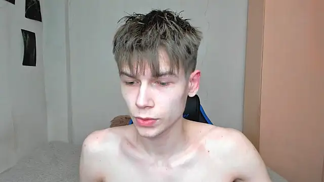 Snapshot of Makentoshi_ chatting on 02/12/25, 03:27 Makentoshi online show from 02/12/25, 03:27