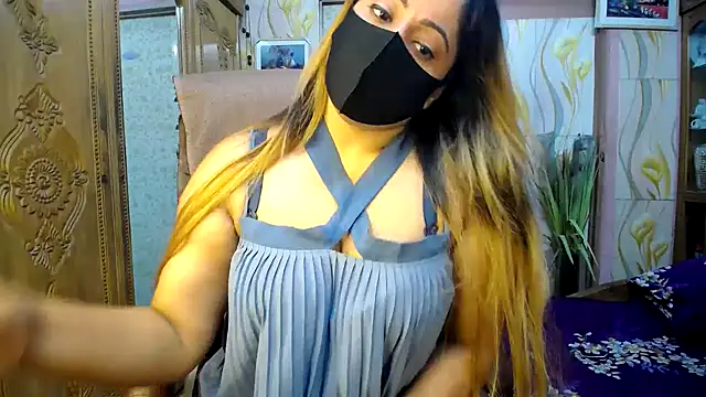 Snapshot of SohanaSabaSexy chatting on 10/29/25, 08:27 SohanaSabaSexy online show from 10/29/25, 08:27