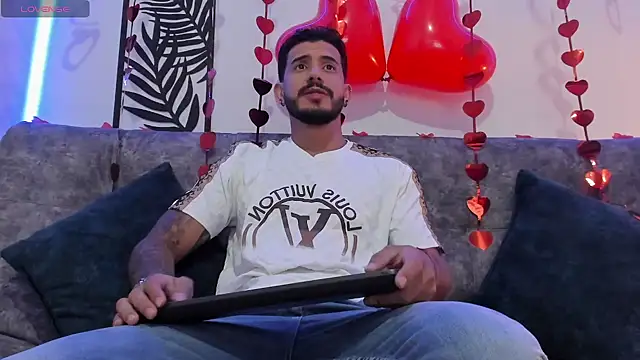 Snapshot of Bruno_Mattos chatting on 02/14/25, 11:09 Bruno Mattos online show from 02/14/25, 11:09