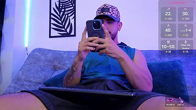 Snapshot of Bruno_Mattos chatting on 12/03/25, 02:41 Bruno Mattos online show from 12/03/25, 02:41