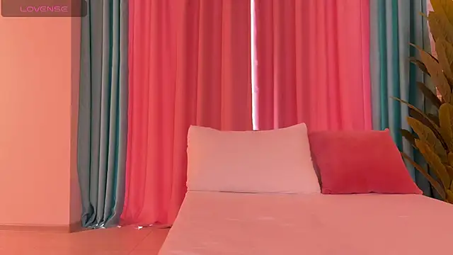 UrGoddessJenny online show from 05/01/26, 10:42