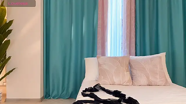 UrGoddessJenny online show from 06/15/26, 01:35