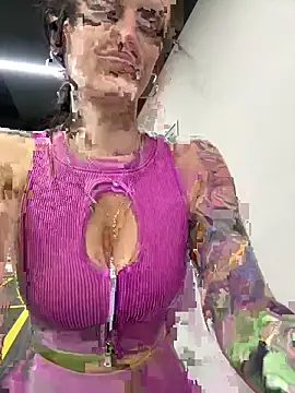 Snapshot of _AHHA_ chatting on 03/11/25, 01:45 AHHA online show from 03/11/25, 01:45