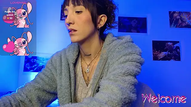 Sakura and yuki online show from 12/19/24, 02:46