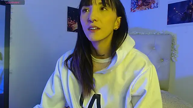 Sakura and yuki online show from 01/08/25, 06:20
