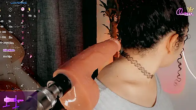 Queen Deepthroat online show from 03/28/26, 11:04