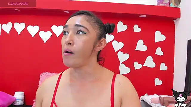 Snapshot of charlotte-11 chatting on 03/11/25, 09:15 charlotte-11 online show from 03/11/25, 09:15