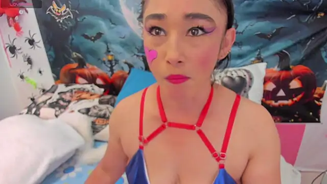 Snapshot of charlotte-11 chatting on 11/03/25, 03:02 charlotte-11 online show from 11/03/25, 03:02