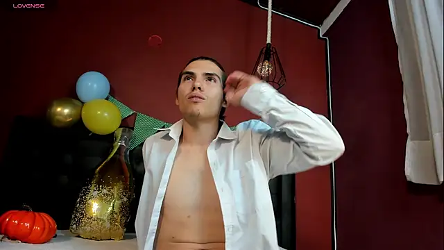  Tattoo Couple online show from 09/29/25, 02:00