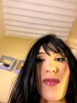 Snapshot of Sweetie_Arianna chatting on 09/30/25, 05:12 Sweetie Arianna online show from 09/30/25, 05:12