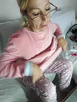 blondyruby online show from 11/14/25, 08:24