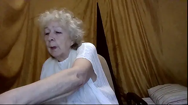  Estelitta 5 online show from 05/10/26, 02:44