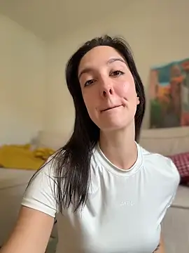 Snapshot of _Juliette chatting on 05/19/26, 01:39 Juliette online show from 05/19/26, 01:39