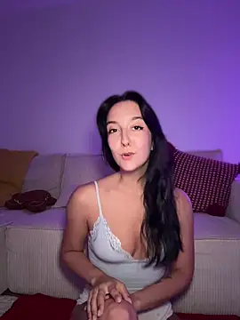 Snapshot of _Juliette chatting on 07/12/26, 07:38 Juliette online show from 07/12/26, 07:38