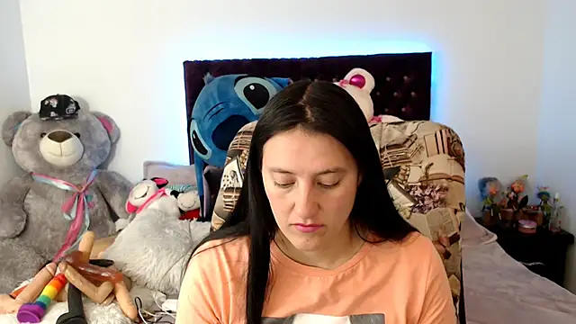 Lorenahot 06 online show from 12/01/25, 07:52