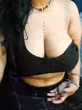Snapshot of Adiba_2 chatting on 01/25/25, 12:06 Adiba 2 online show from 01/25/25, 12:06