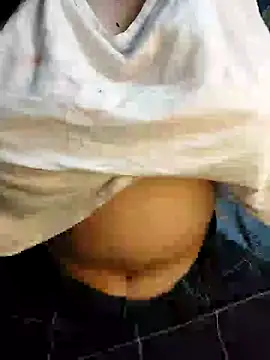 Snapshot of Adiba_2 chatting on 01/25/25, 11:44 Adiba 2 online show from 01/25/25, 11:44