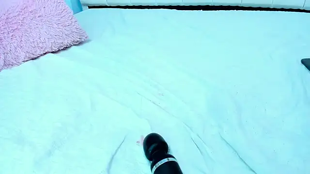 sophiia grey 1 online show from 02/16/25, 01:25