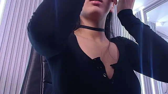 AnyaFloyd69 online show from 09/12/25, 07:58