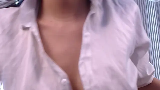 AnyaFloyd69 online show from 09/19/25, 09:15