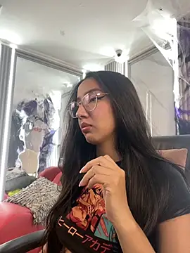 AnyaFloyd69 online show from 10/22/25, 08:41