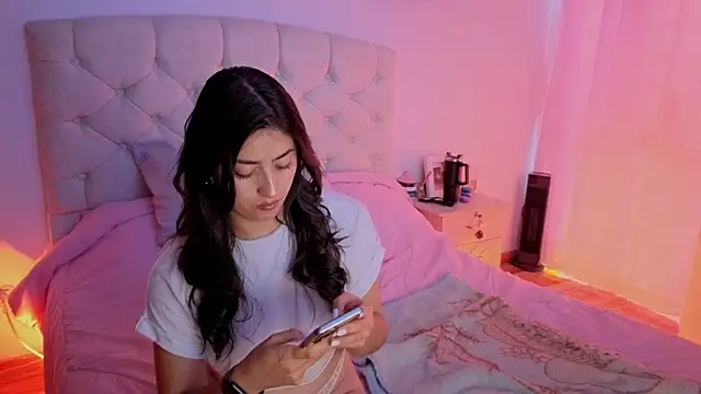 ChanellGV online show from 10/22/25, 07:57