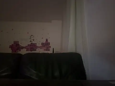 Snapshot of greedybratt chatting on 01/07/25, 05:33 greedybratt online show from 01/07/25, 05:33