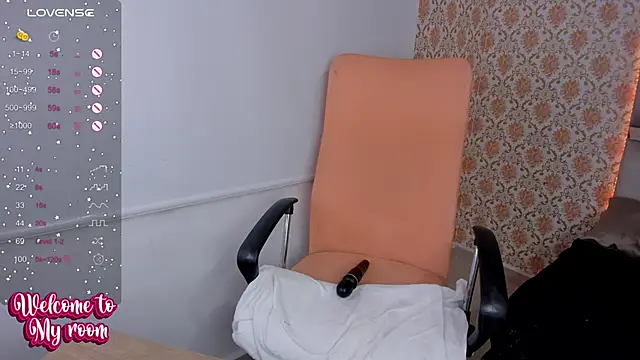 Snapshot of pervert_milf04 chatting on 03/13/25, 01:21 pervert milf04 online show from 03/13/25, 01:21