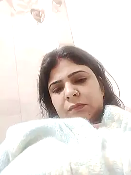 Snapshot of Husnpari20 chatting on 01/09/25, 05:23 Husnpari20 online show from 01/09/25, 05:23