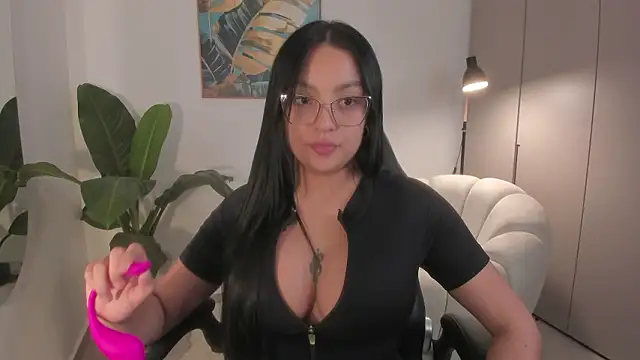 sarawinstone online show from 02/04/26, 03:01