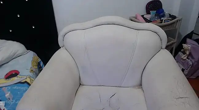 Snapshot of Ainhoa-hot chatting on 01/17/25, 09:06 Ainhoa-hot online show from 01/17/25, 09:06