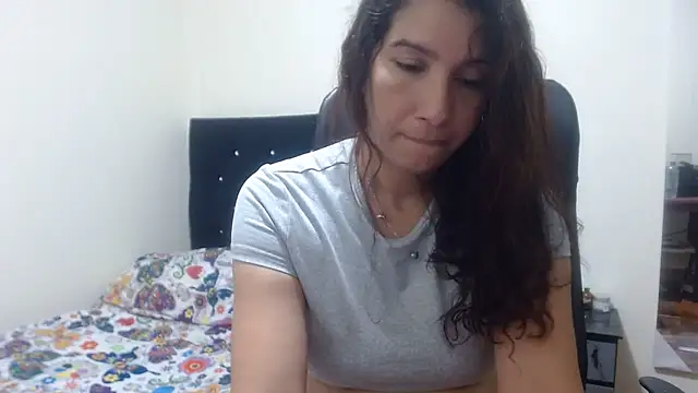 Ainhoa-hot online show from 07/03/26, 04:19