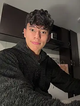 Angel esteban fx online show from 03/08/26, 04:38