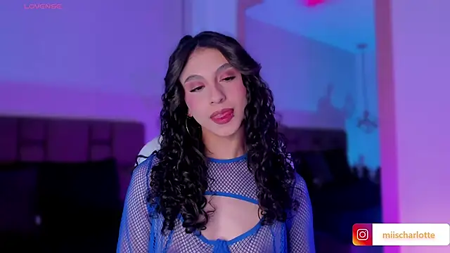 Snapshot of MiissCharlotte chatting on 01/22/25, 11:43 MiissCharlotte online show from 01/22/25, 11:43