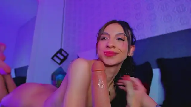 Snapshot of MiissCharlotte chatting on 02/25/25, 11:19 MiissCharlotte online show from 02/25/25, 11:19