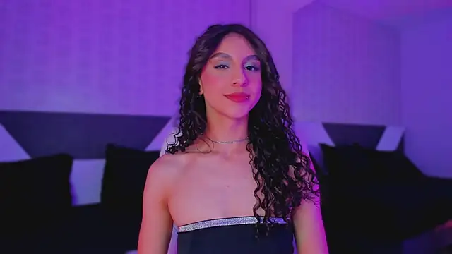 Snapshot of MiissCharlotte chatting on 03/10/25, 05:11 MiissCharlotte online show from 03/10/25, 05:11