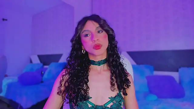 Snapshot of MiissCharlotte chatting on 03/17/25, 04:40 MiissCharlotte online show from 03/17/25, 04:40