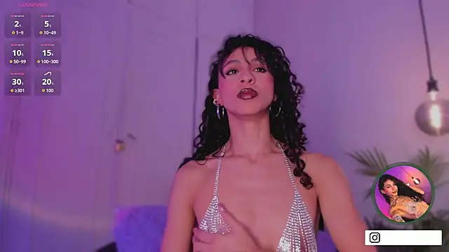 Snapshot of MiissCharlotte chatting on 09/20/25, 04:35 MiissCharlotte online show from 09/20/25, 04:35